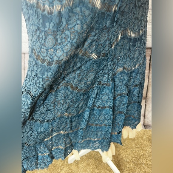 Trixxi fit and flare lace dress size 15 - Picture 5 of 13